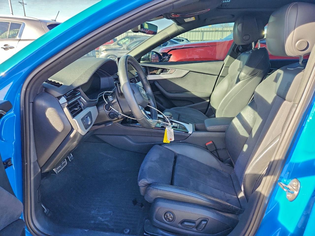 2022 Audi A4 Premium Plus 45 - Фото 7
