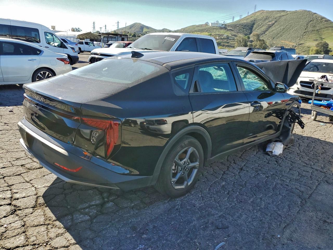 2025 Kia K4 Lx - Фото 3