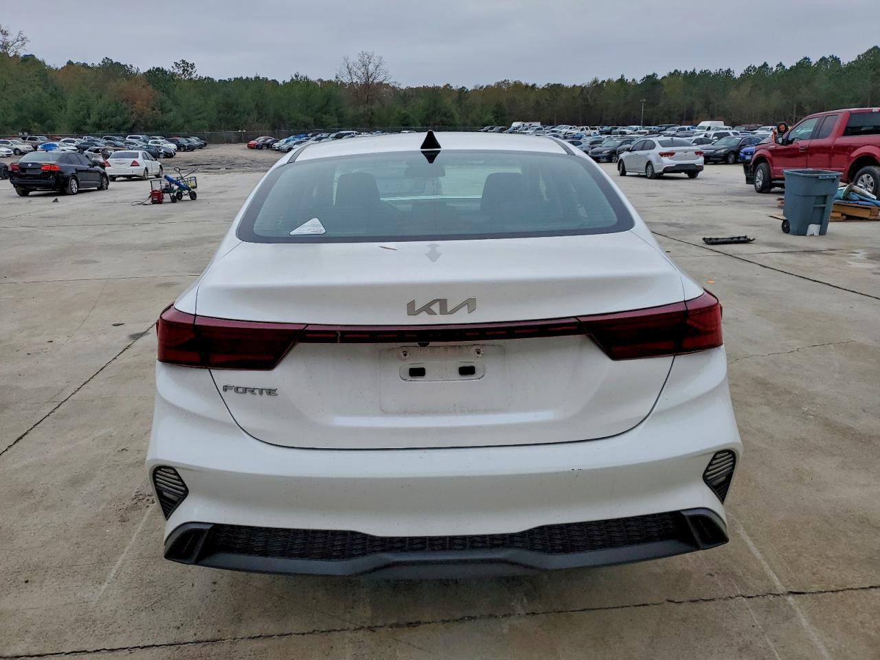 2024 Kia Forte Lx - Image 6