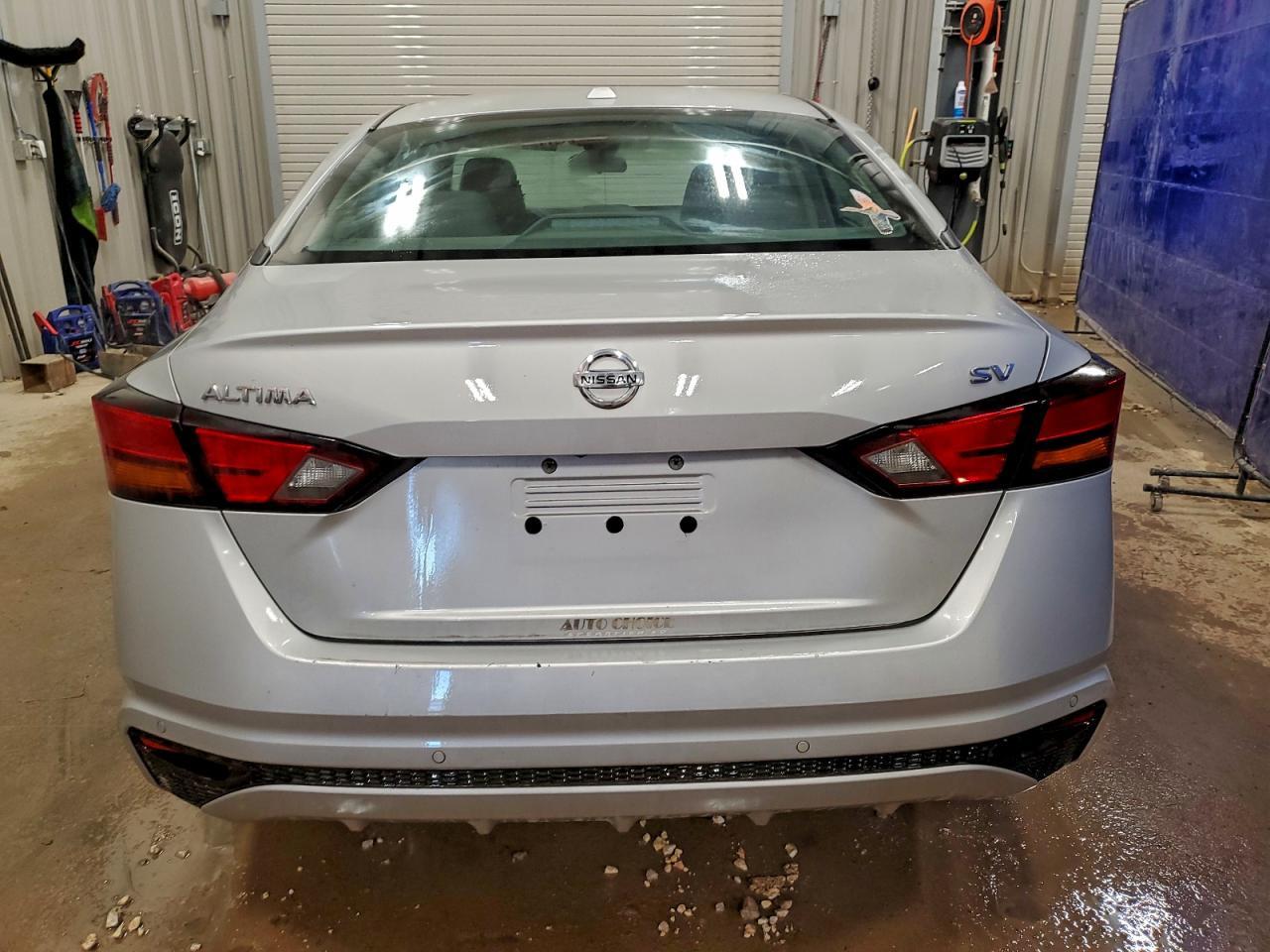 2021 Niss Altima Sv - Image 6