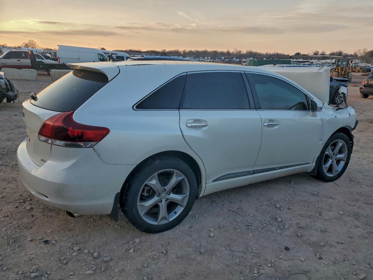 2013 Toyota Venza Le - Фото 3