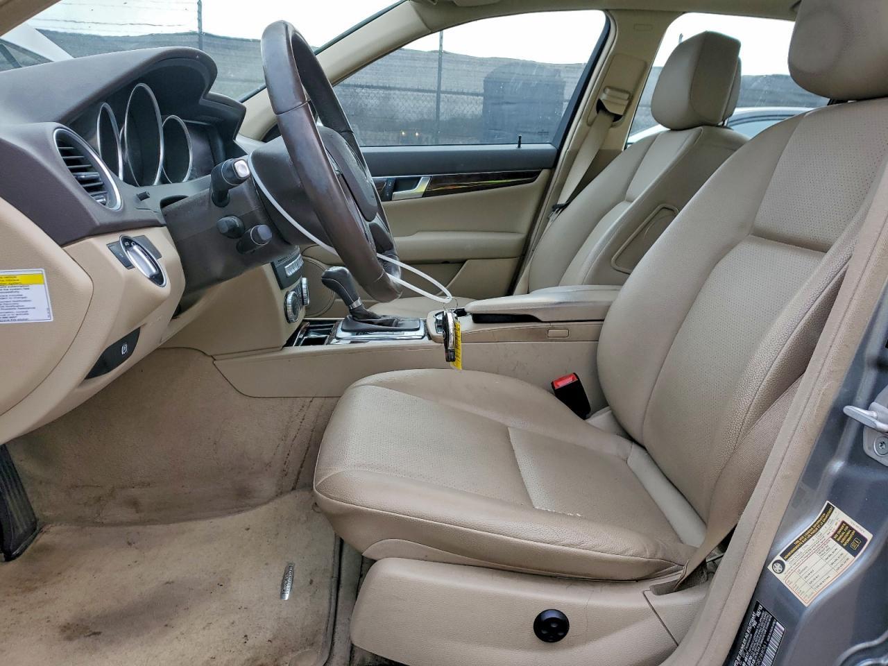 2013 Mercedes-Benz C 300 4Matic - Image 7