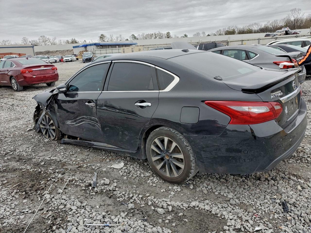 2018 Nissan Altima 2.5 - Image 2