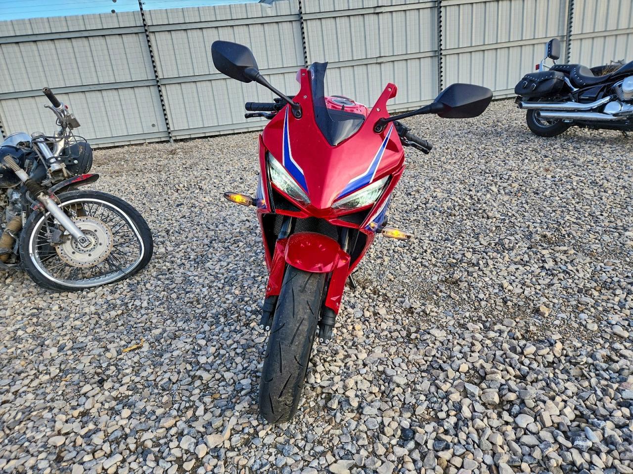 2024 Honda Cbr650 R - Фото 2