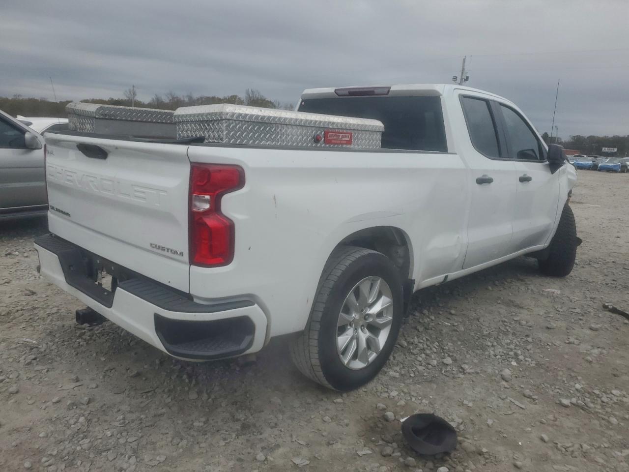 2021 Chevrolet Silverado C1500 Custom - Фото 3