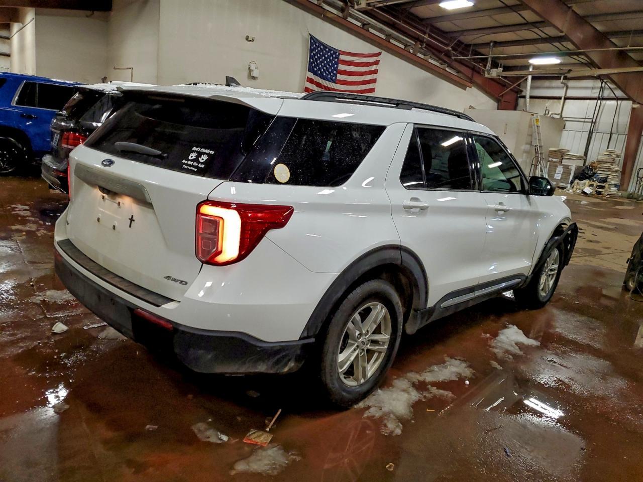 2021 Ford Explorer Xlt - Image 3