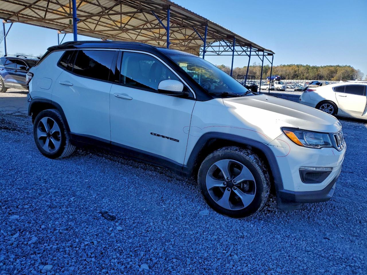 2018 Jeep Compass Latitude - Image 4