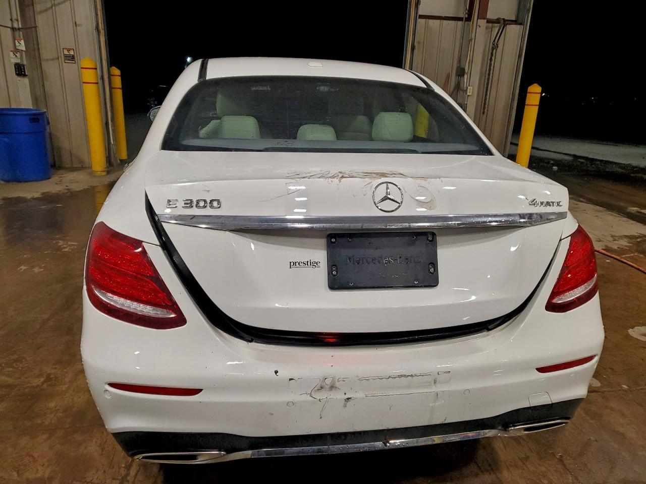 2017 Mercedes-Benz E 300 4Matic - Фото 6