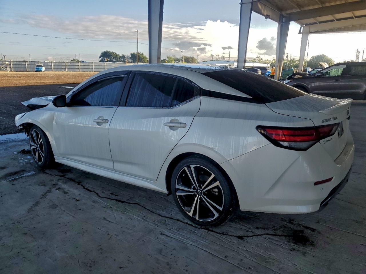 2020 Nissan Sentra Sr - Фото 2