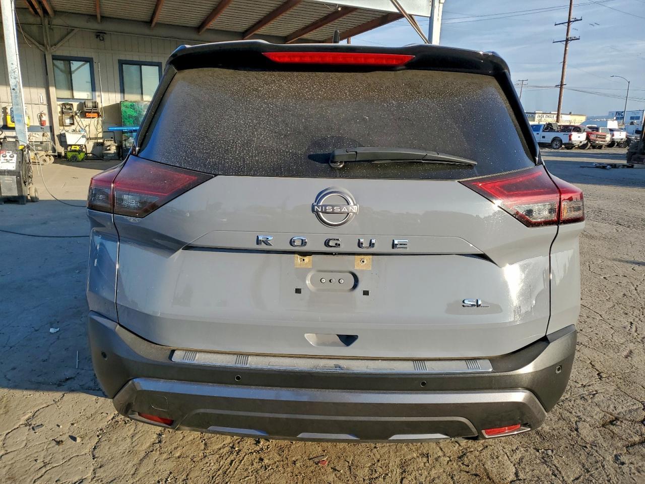 2023 Nissan Rogue Sl - Image 6