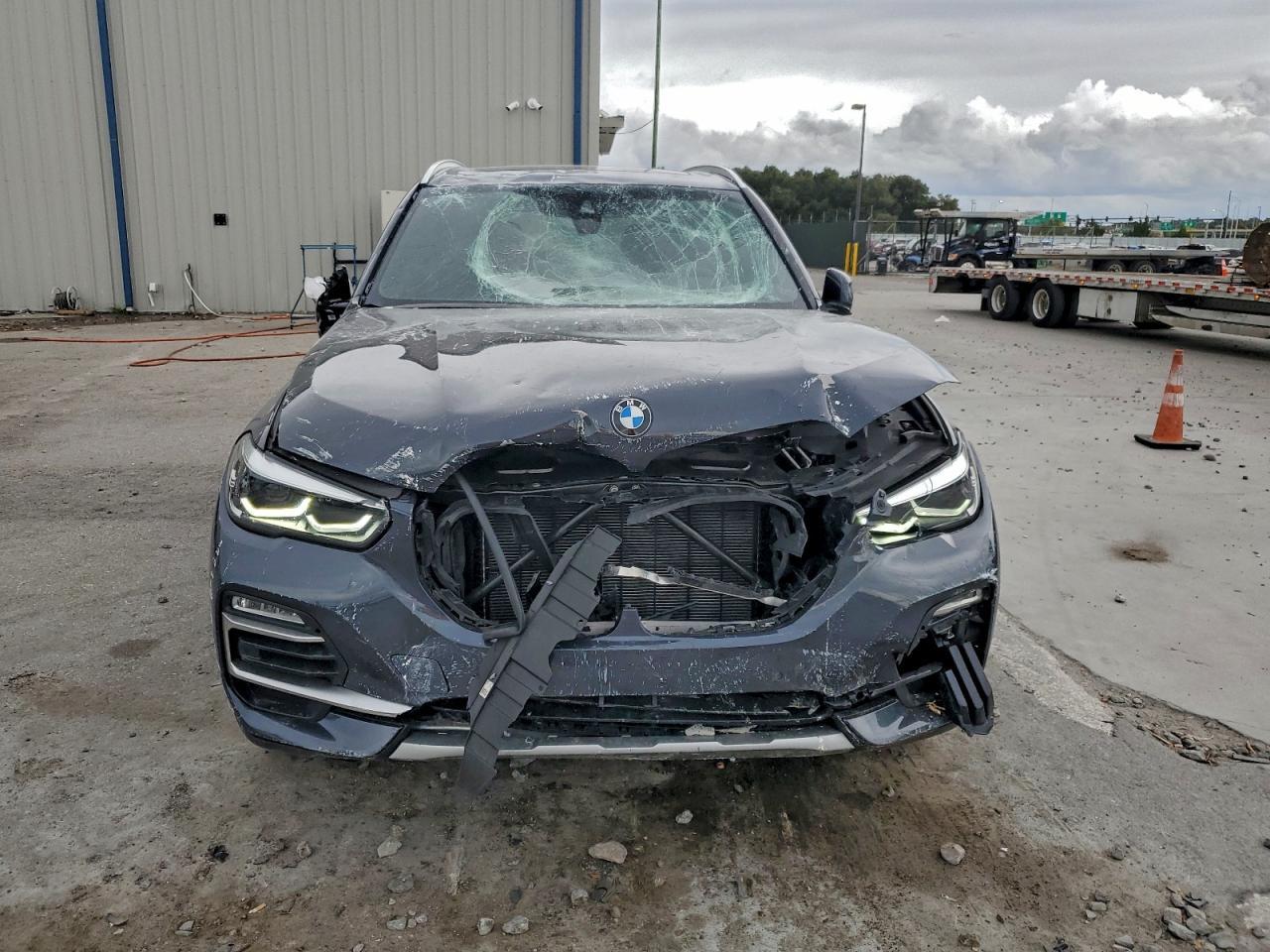 2021 BMW X5 Sdrive 40I - Image 5