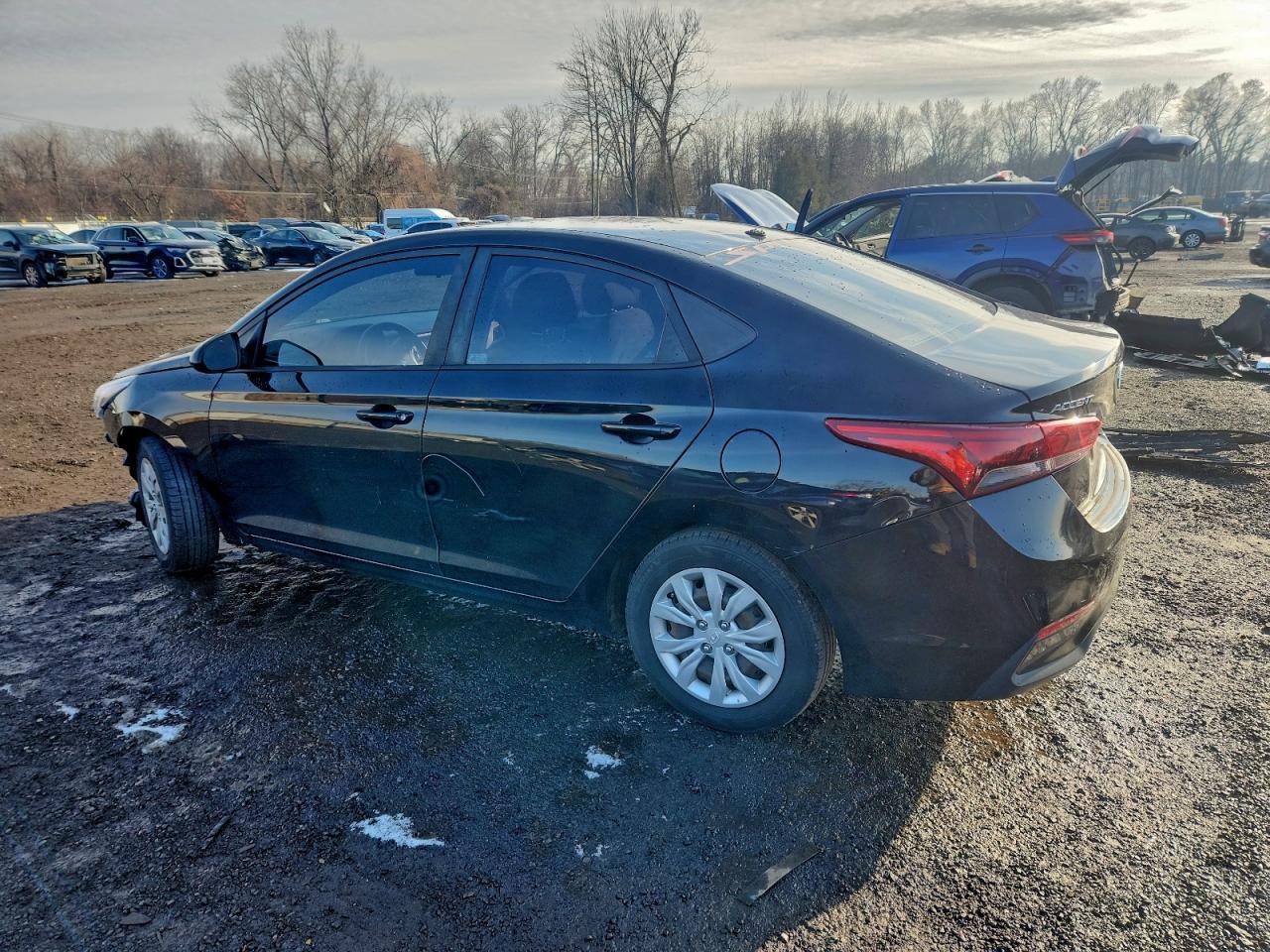 2019 Hyundai Accent Se - Image 2
