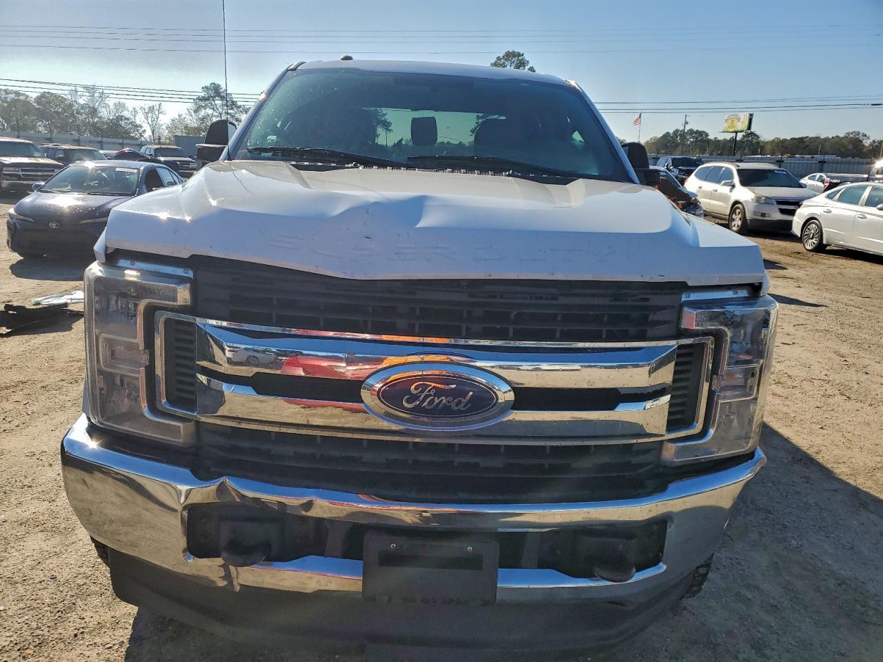 2019 Ford F250 Super Duty - Фото 5