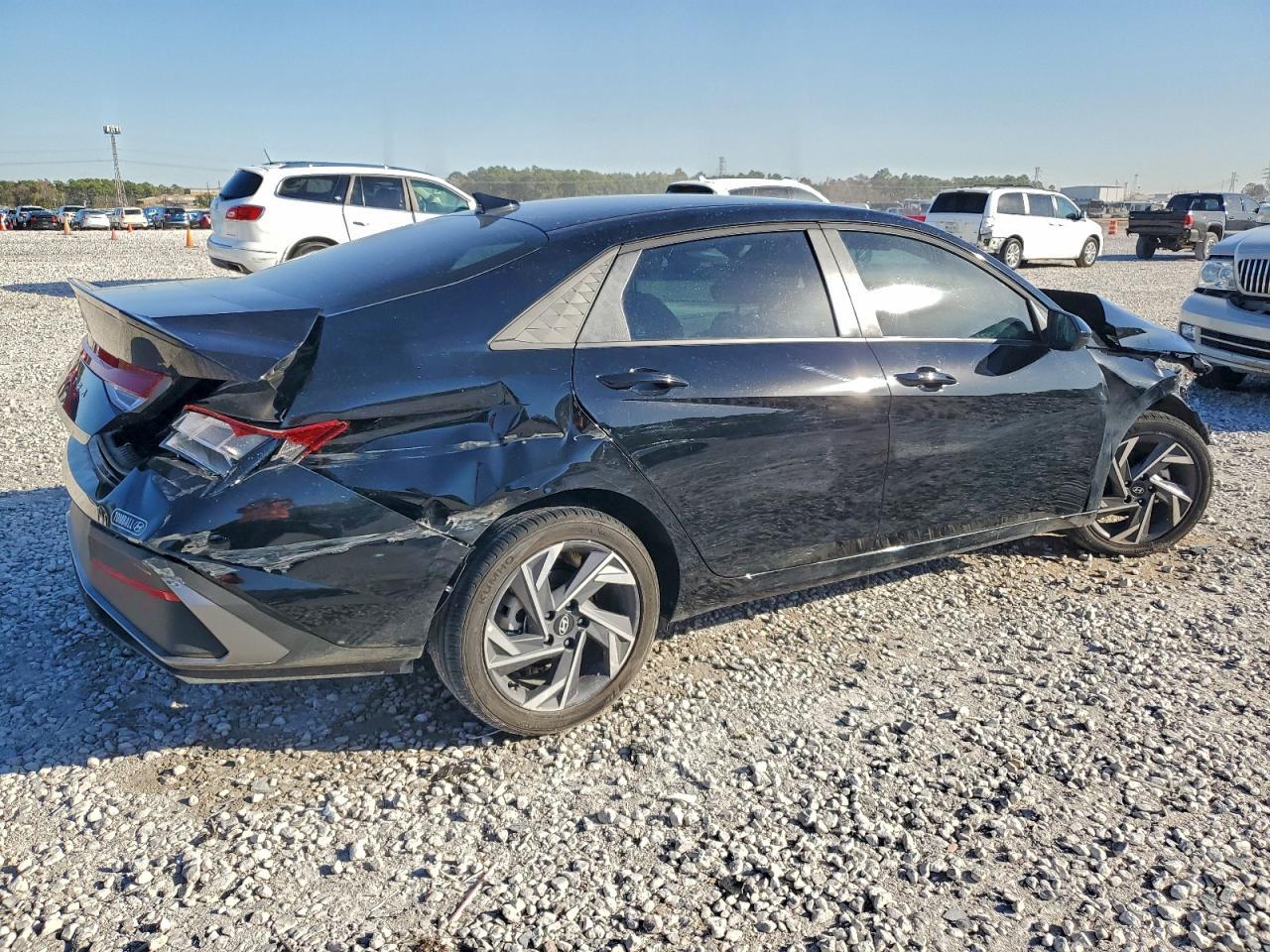 2025 Hyundai Elantra Sel Sport - Фото 3