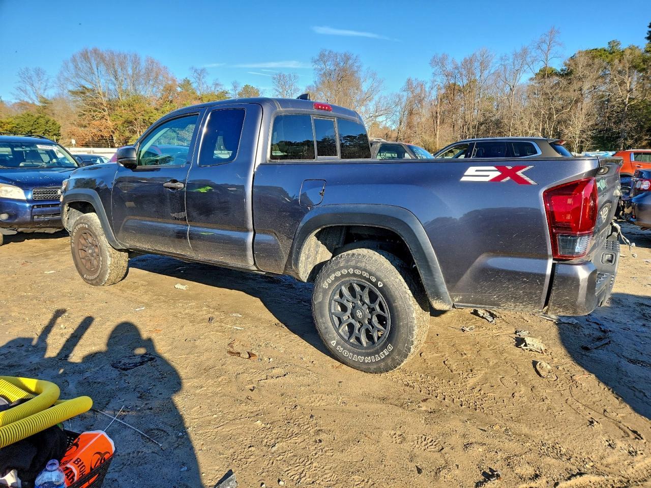 2021 Toyota Tacoma Access Cab - Image 2