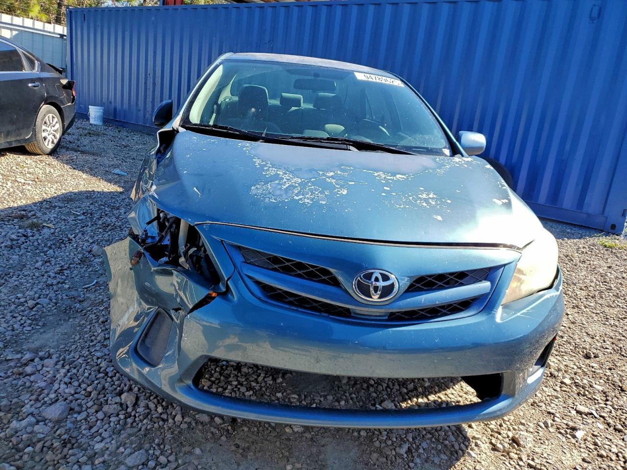 2013 Toyota Corolla Base - Фото 5