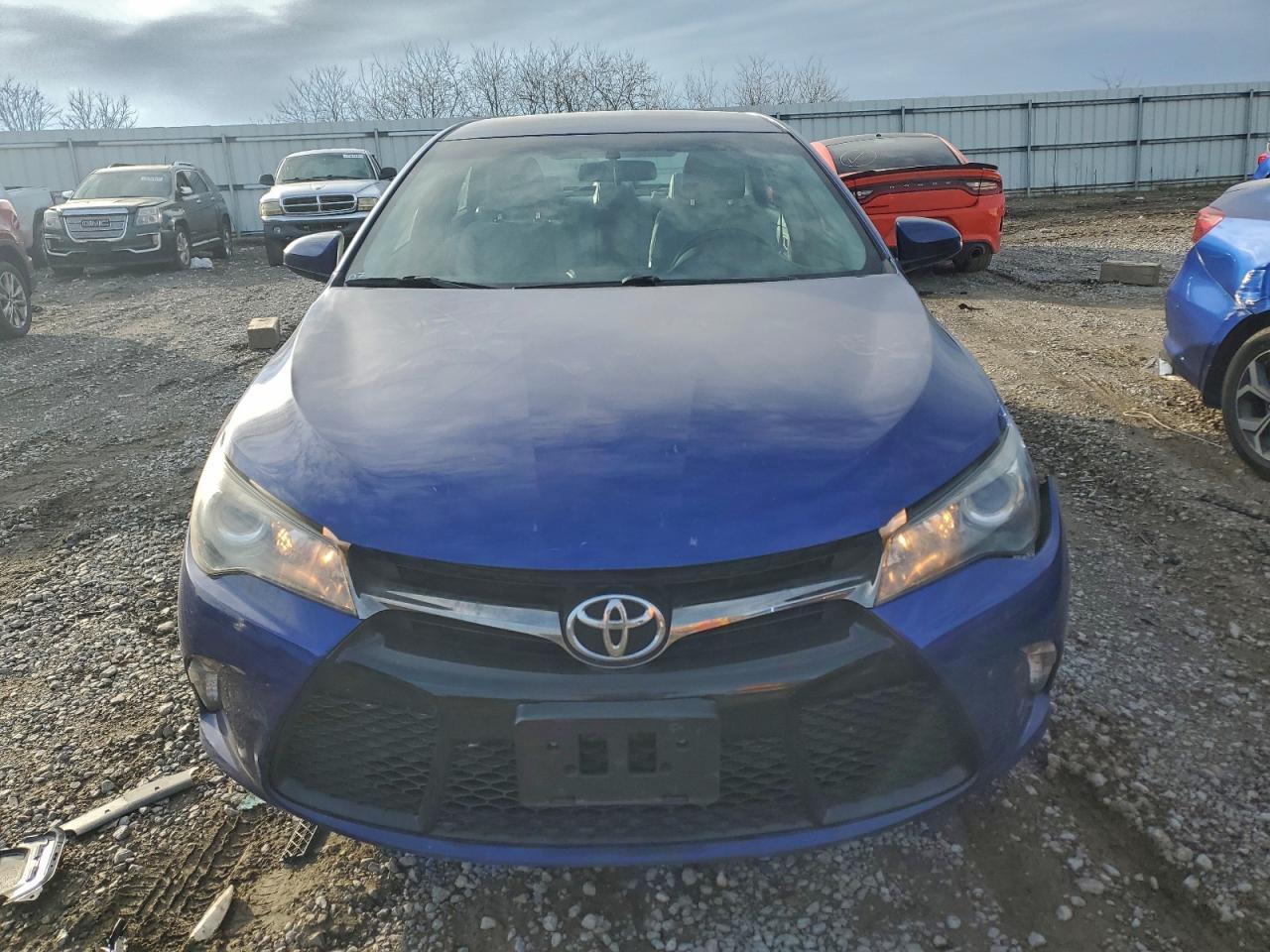 2015 Toyota Camry Le - Фото 5