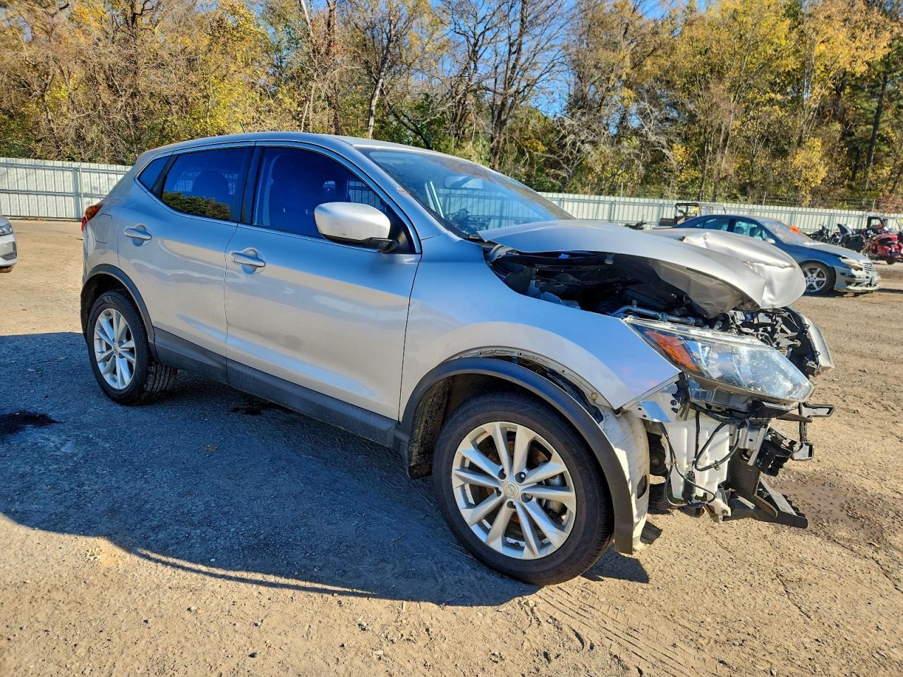 2017 Nissan Rogue Sport S - Фото 4