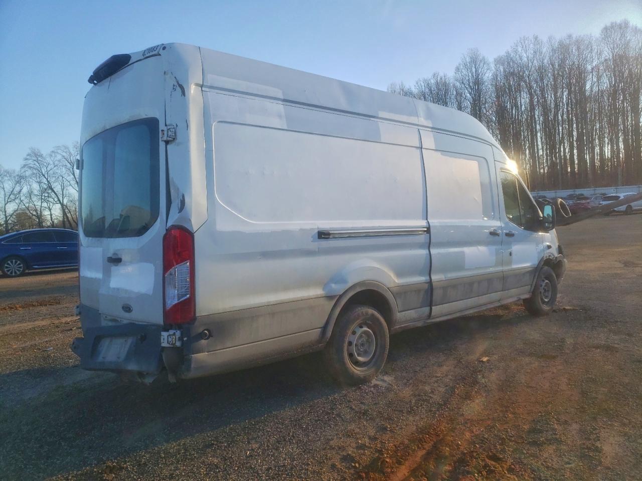 2019 Ford Transit 250 Delivery Van - Фото 3