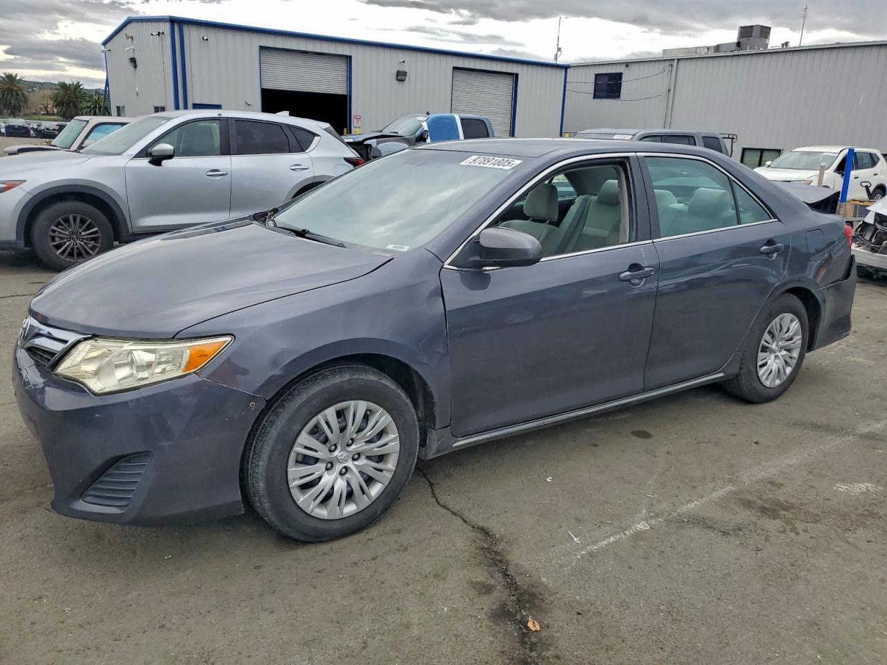 2013 Toyota Camry Hybrid