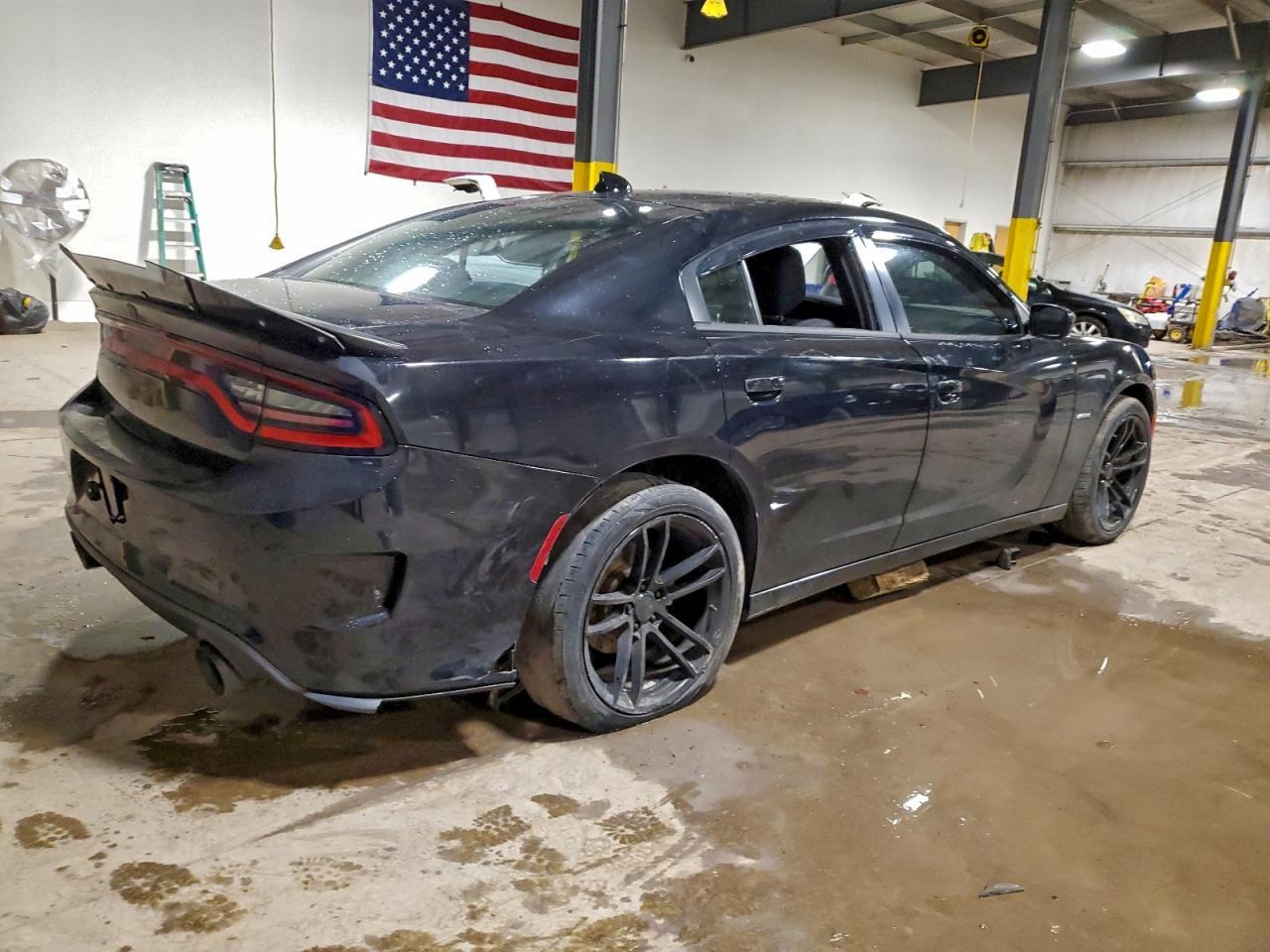 2016 Dodge Charger R/T - Image 3