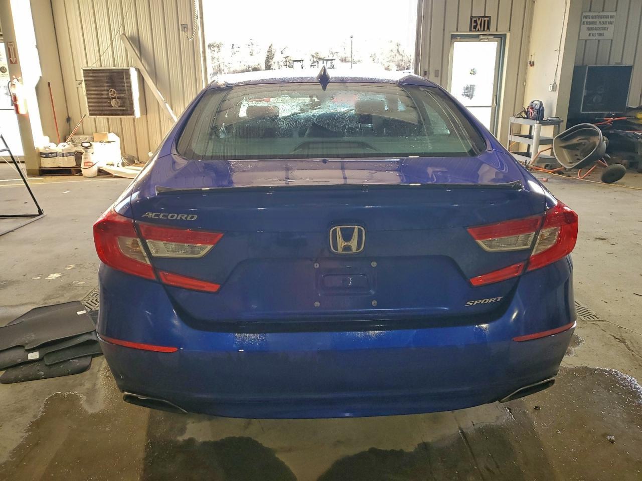 2022 Honda Accord Sport - Image 6
