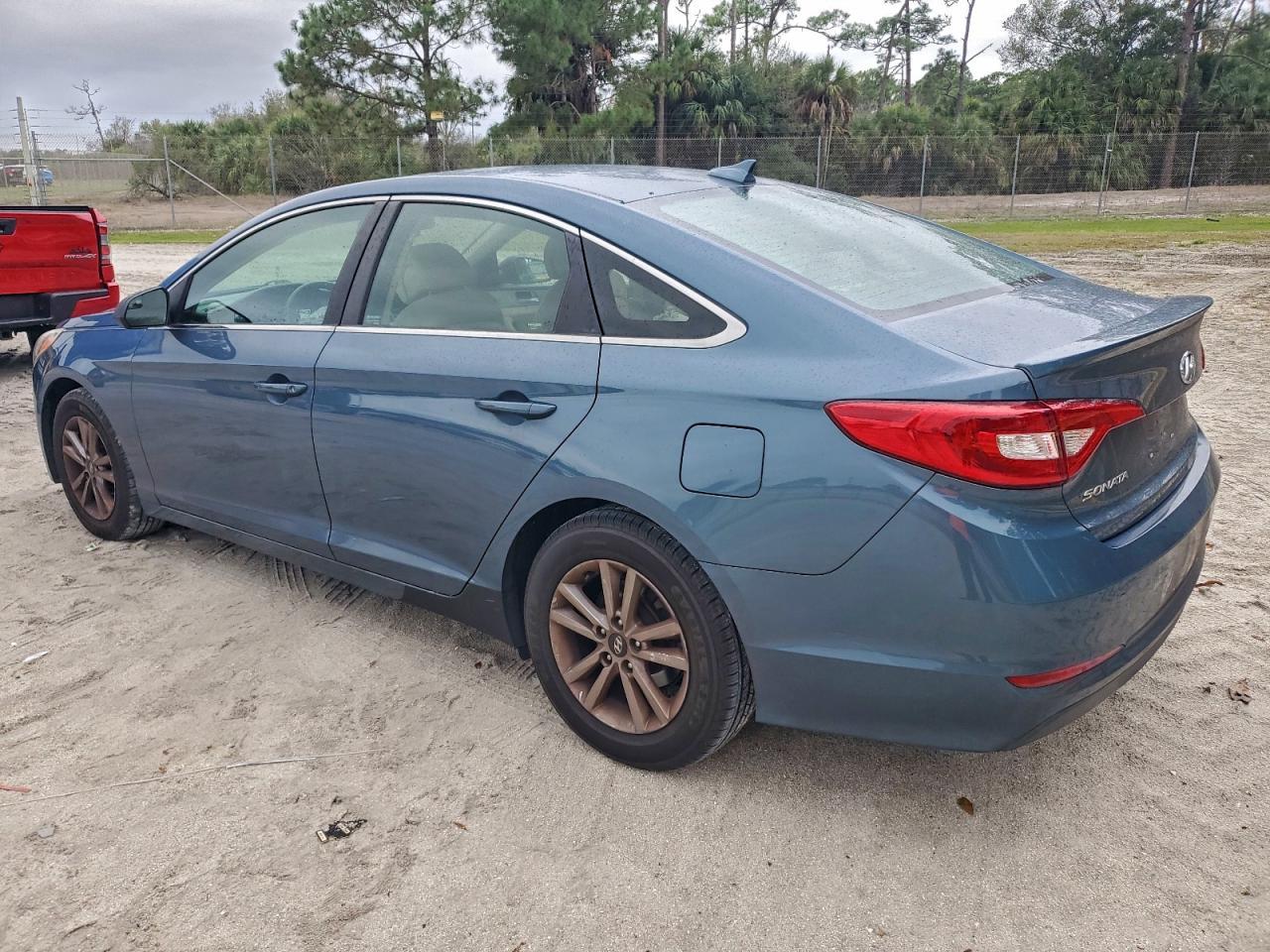 2016 Hyundai Sonata Se - Фото 2