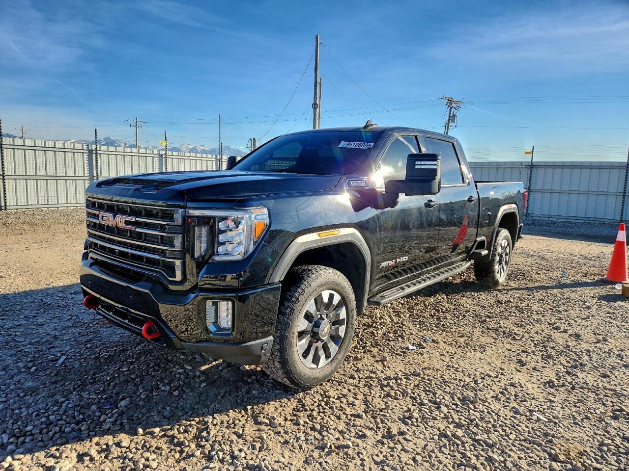 2022 GMC Sierra K2500 At4 - Фото 2