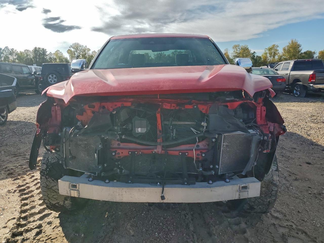 2023 Toyota Tundra Crewmax Platinum - Image 5