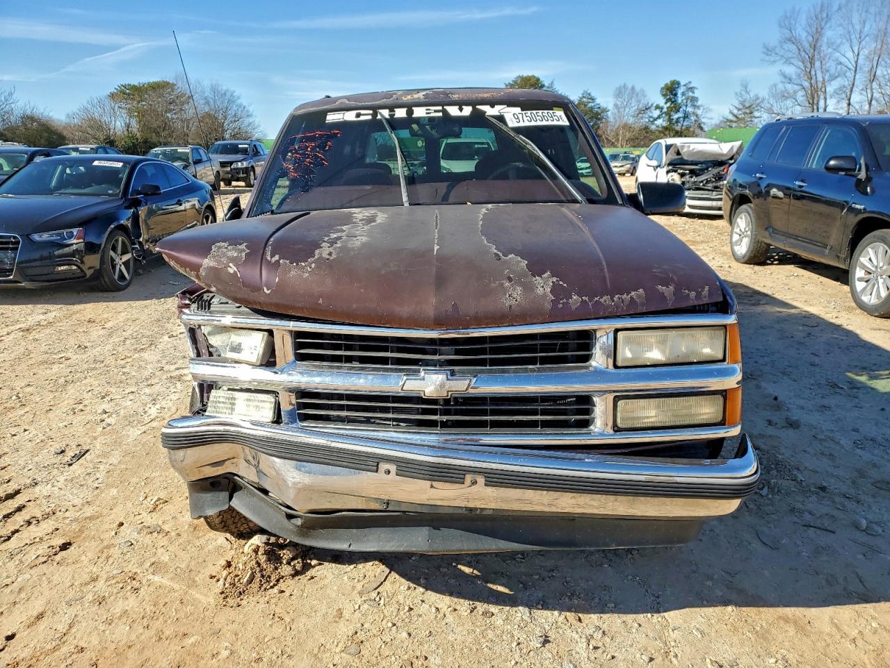 1997 Chevrolet Suburban C1500 - Фото 5