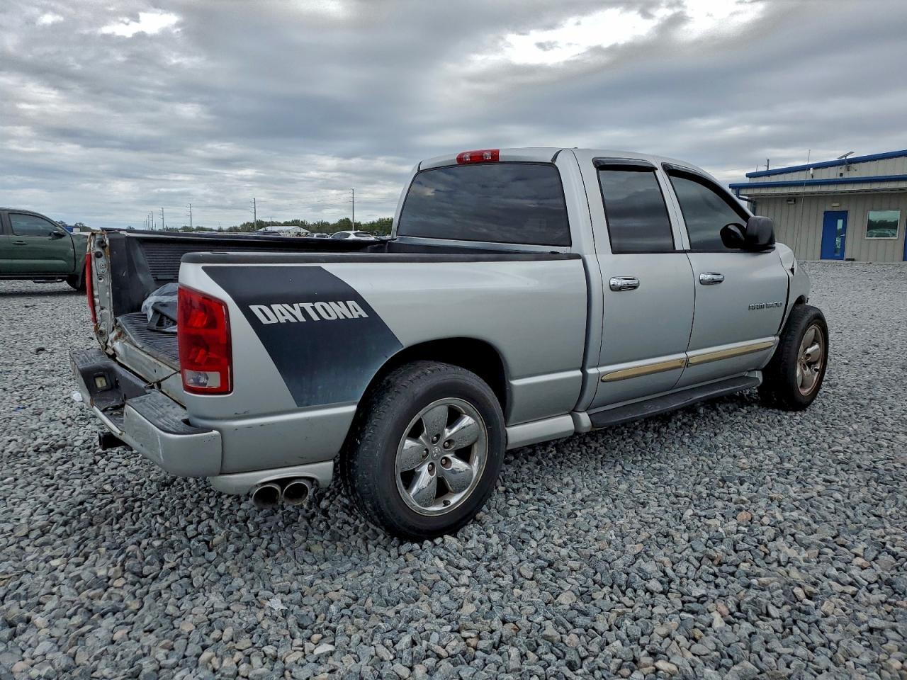 2005 Dodge Ram 1500 St - Image 3