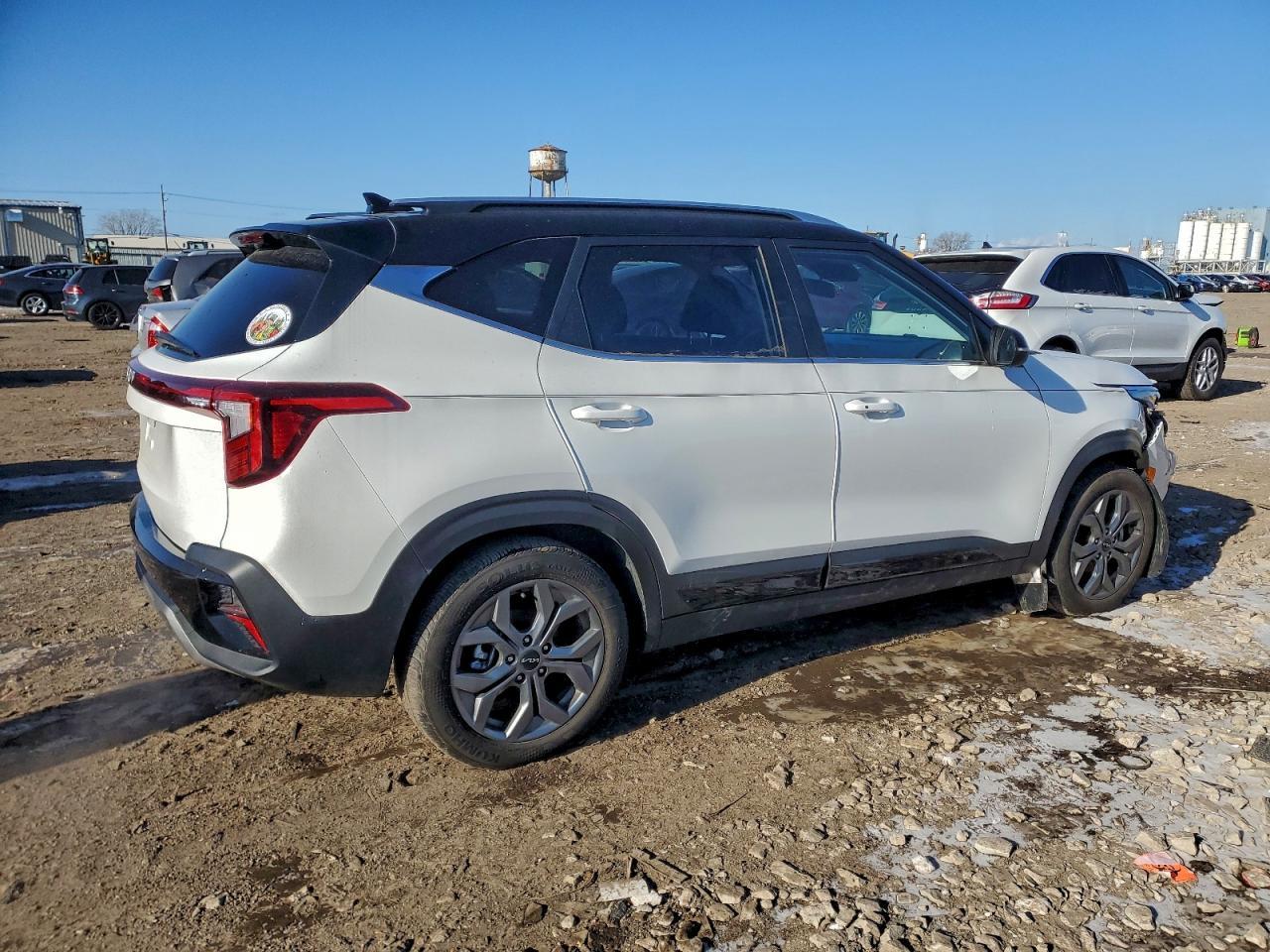 2024 Kia Seltos S - Фото 3