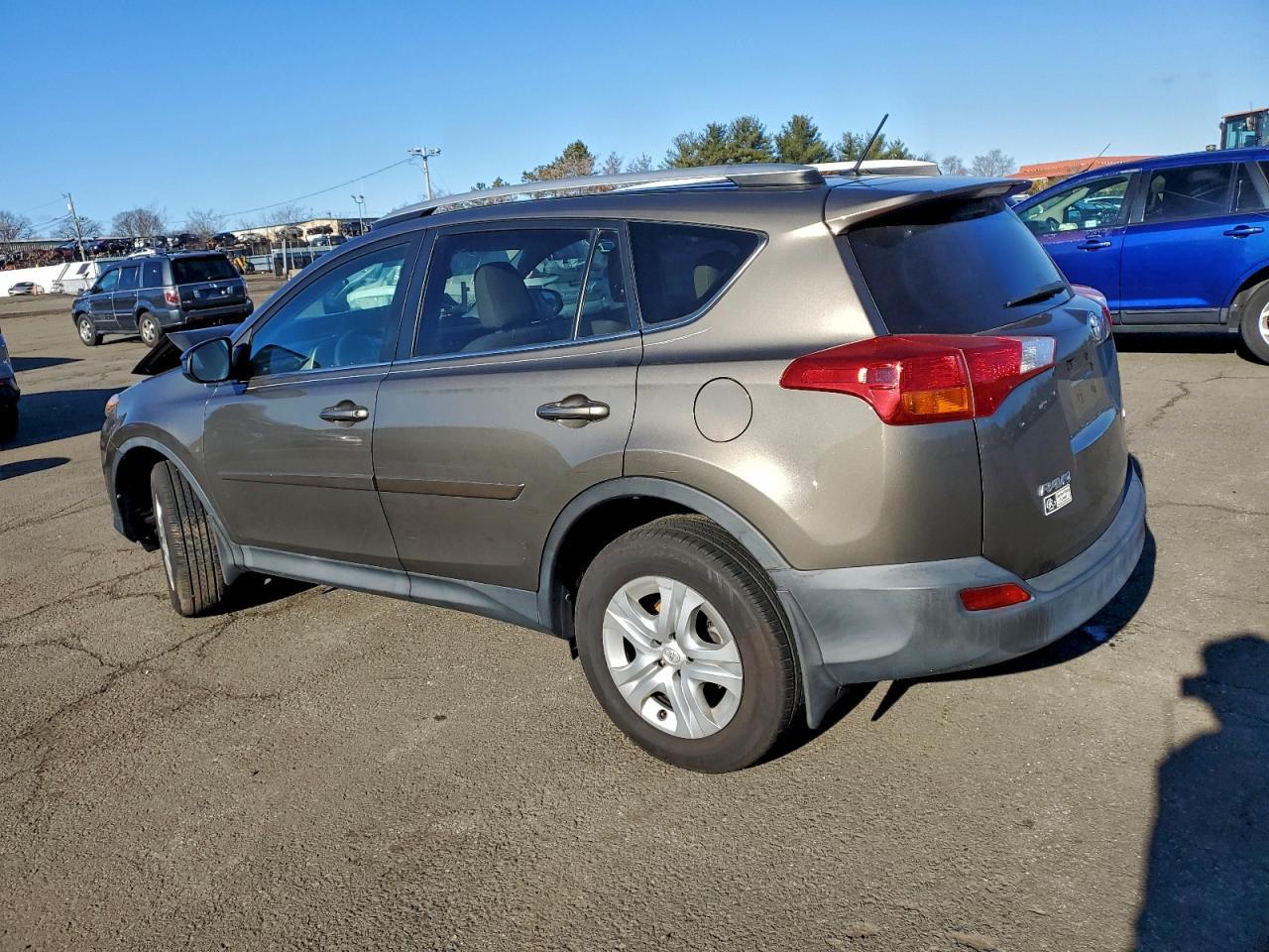 2013 Toyota Rav4 Le - Image 2