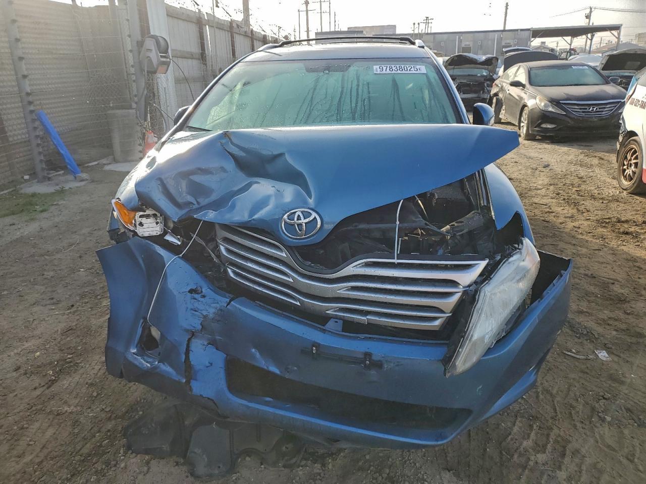 2010 Toyota Venza - Фото 5