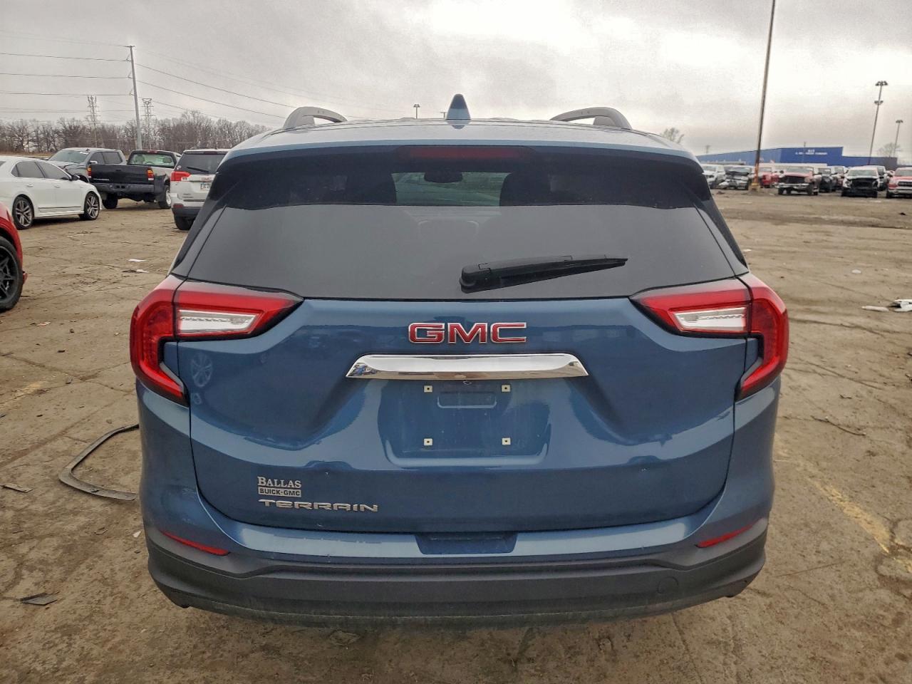 2024 GMC Terrain Sle - Image 6