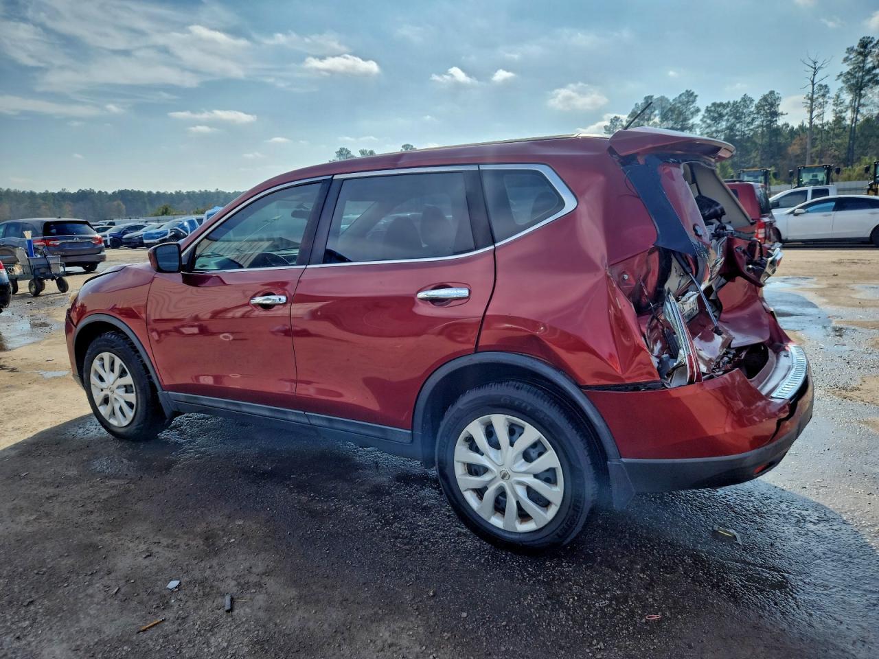 2016 Nissan Rogue S - Фото 2