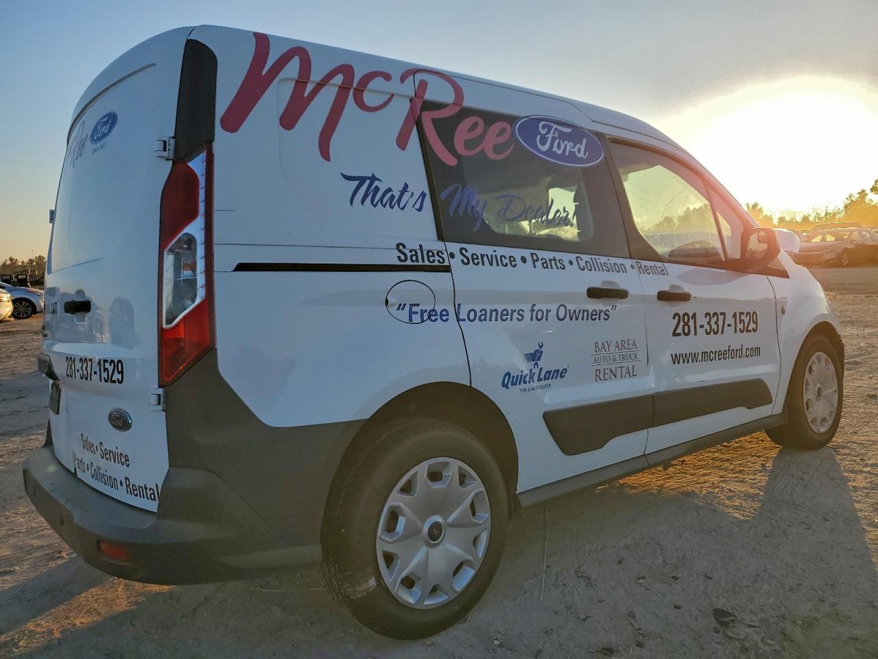 2017 Ford Transit Connect Delivery Van - Image 3