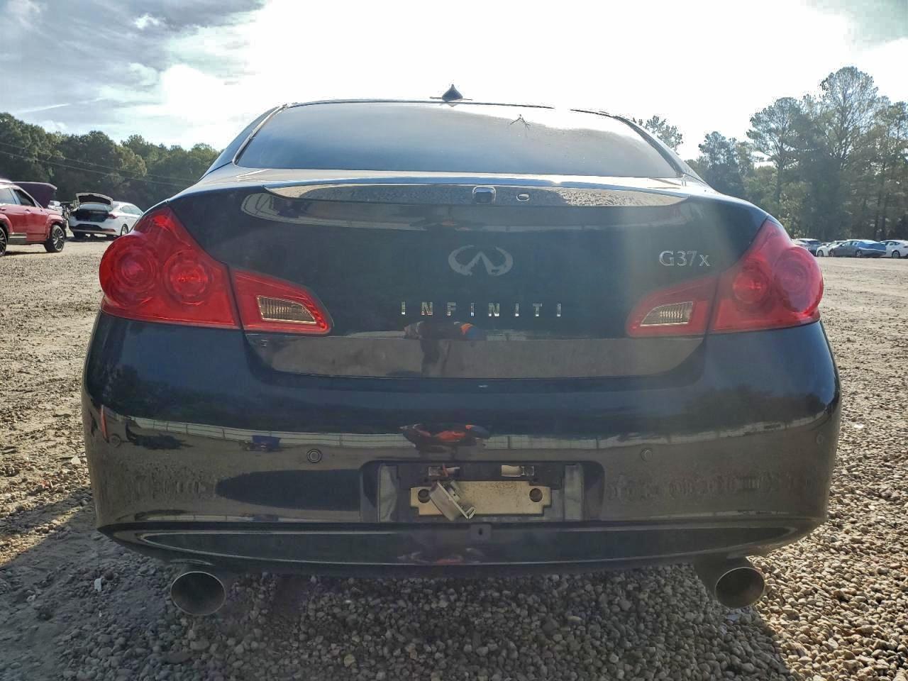 2013 Infiniti G37 - Image 6