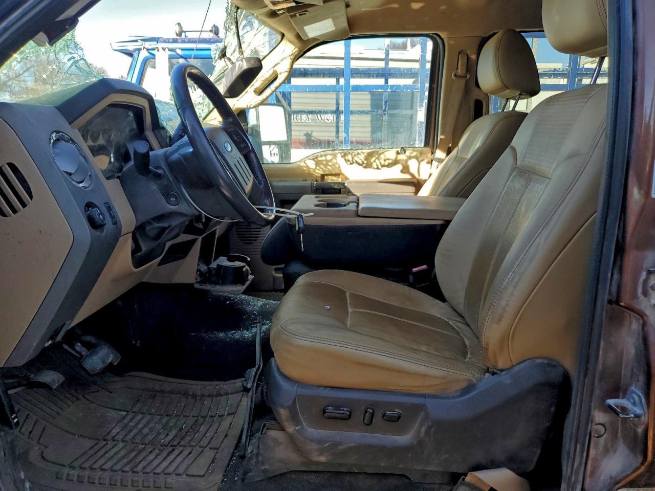 2011 Ford F350 Super Duty - Image 7