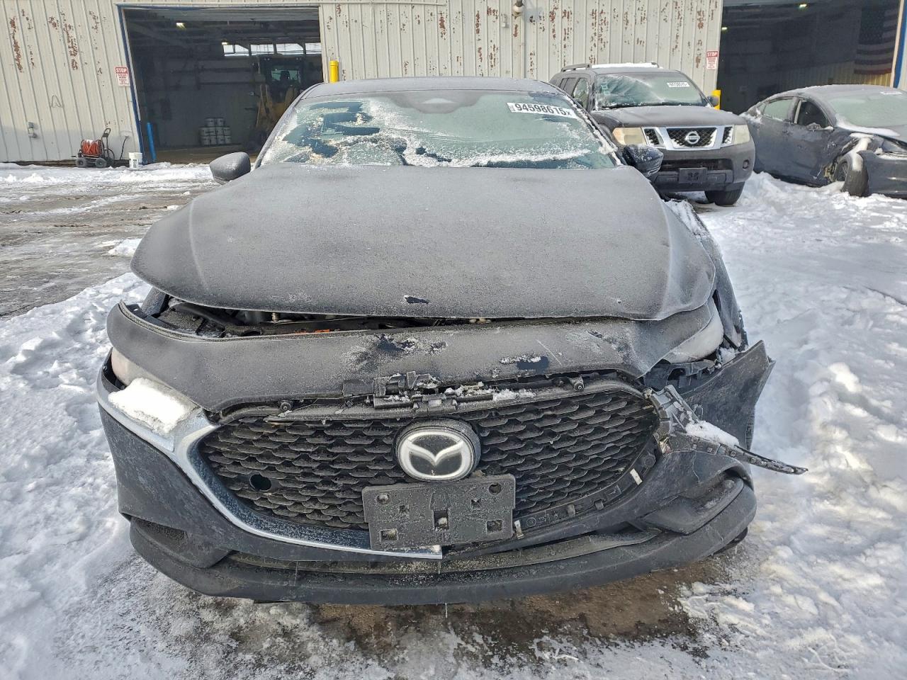 2025 Mazda 3 Preferred - Фото 5