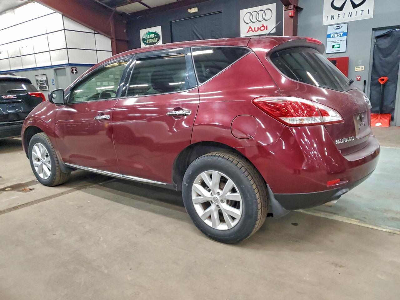 2012 Nissan Murano S - Фото 2