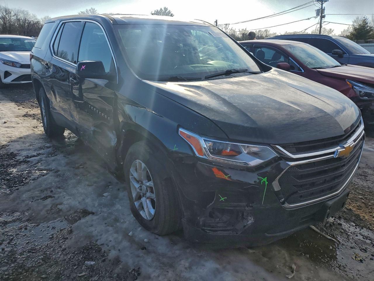 2021 Chevrolet Traverse Ls - Image 4
