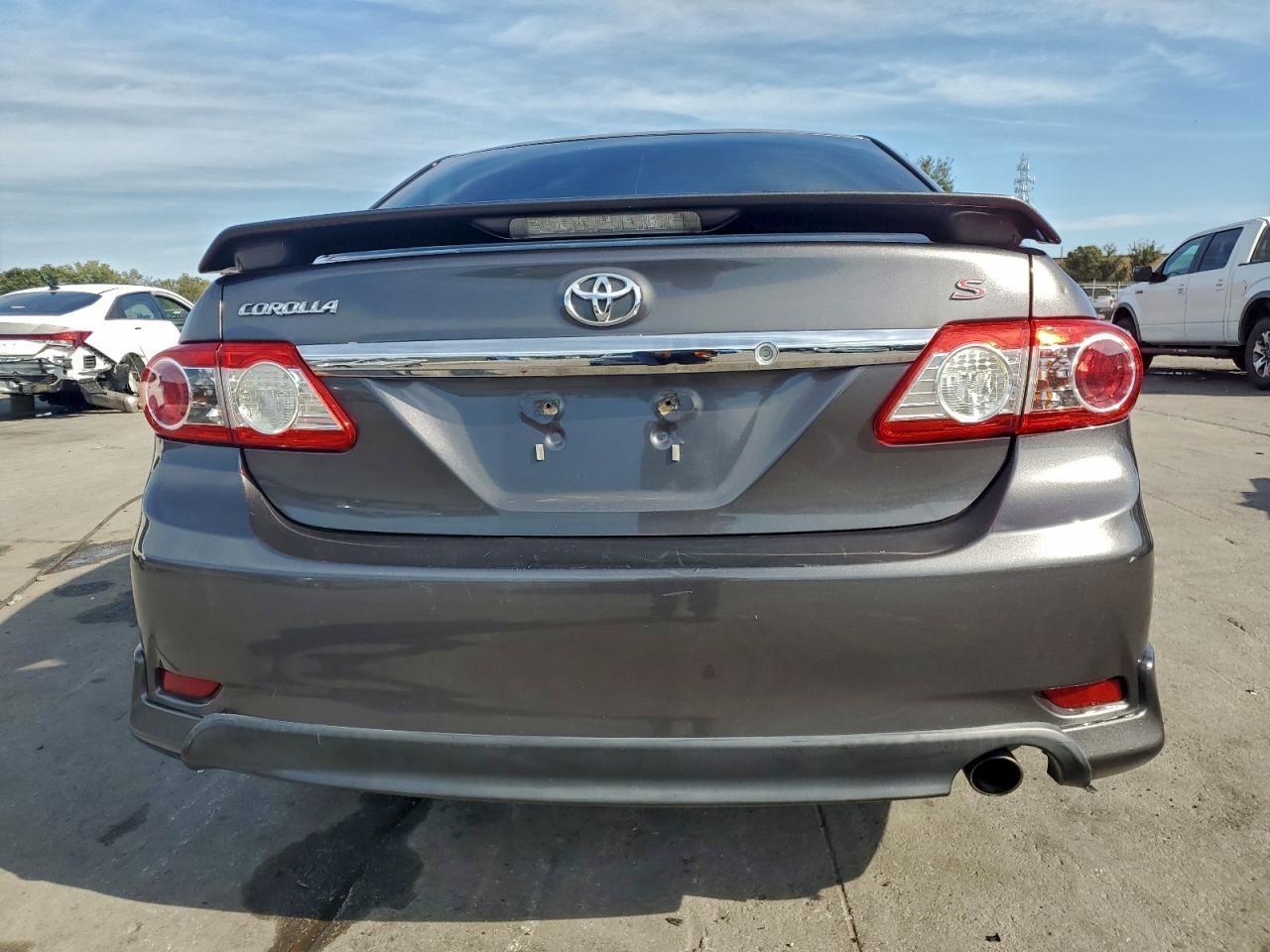 2013 Toyota Corolla S - Фото 6