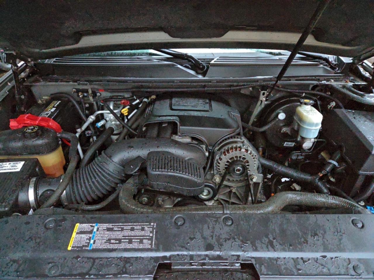 2007 Chevrolet Suburban K1500 - Image 7