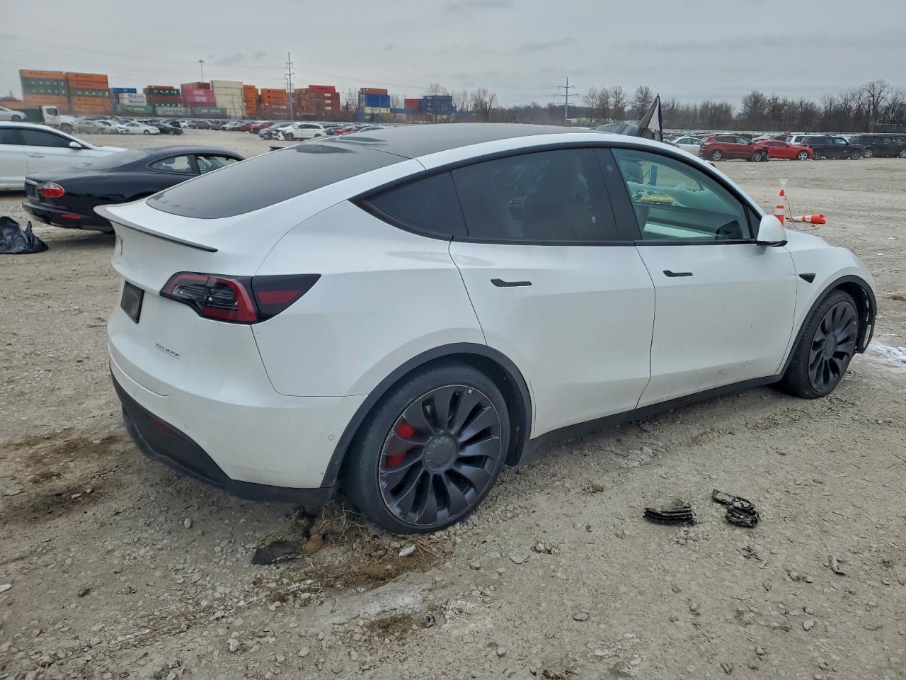 2022 Tesla Model Y - Фото 3