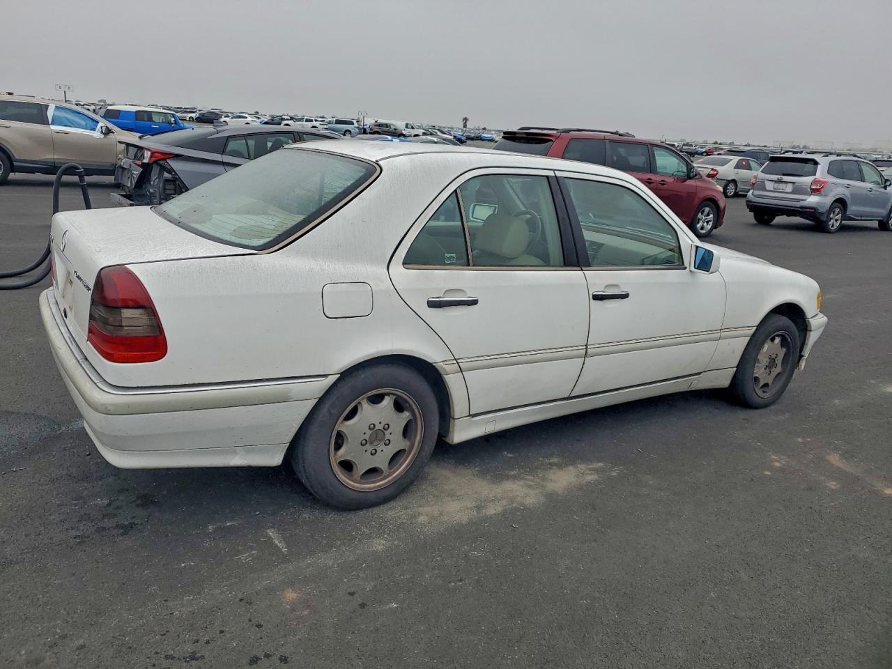 1999 Mercedes Benz C Class C300 4D Spor - Image 3