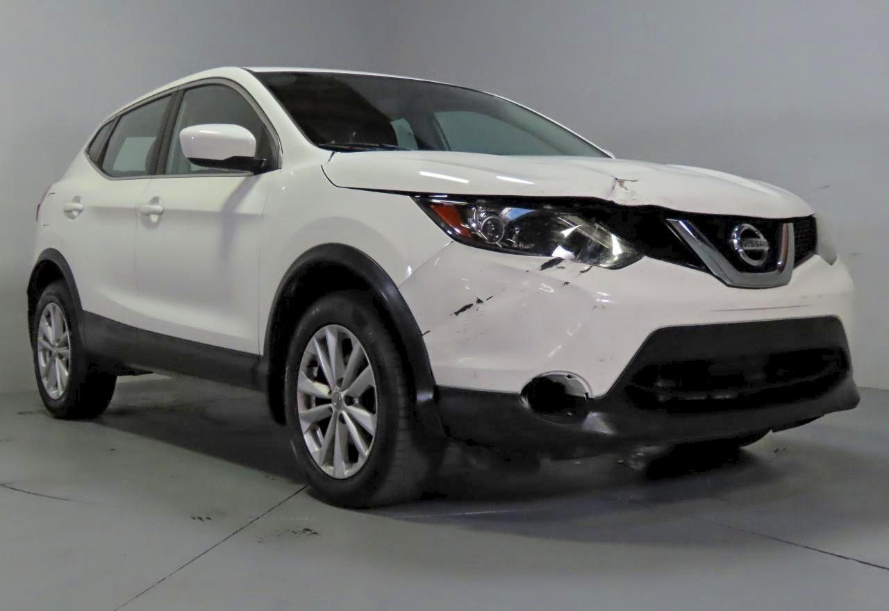 2017 Nissan Rogue Sport S