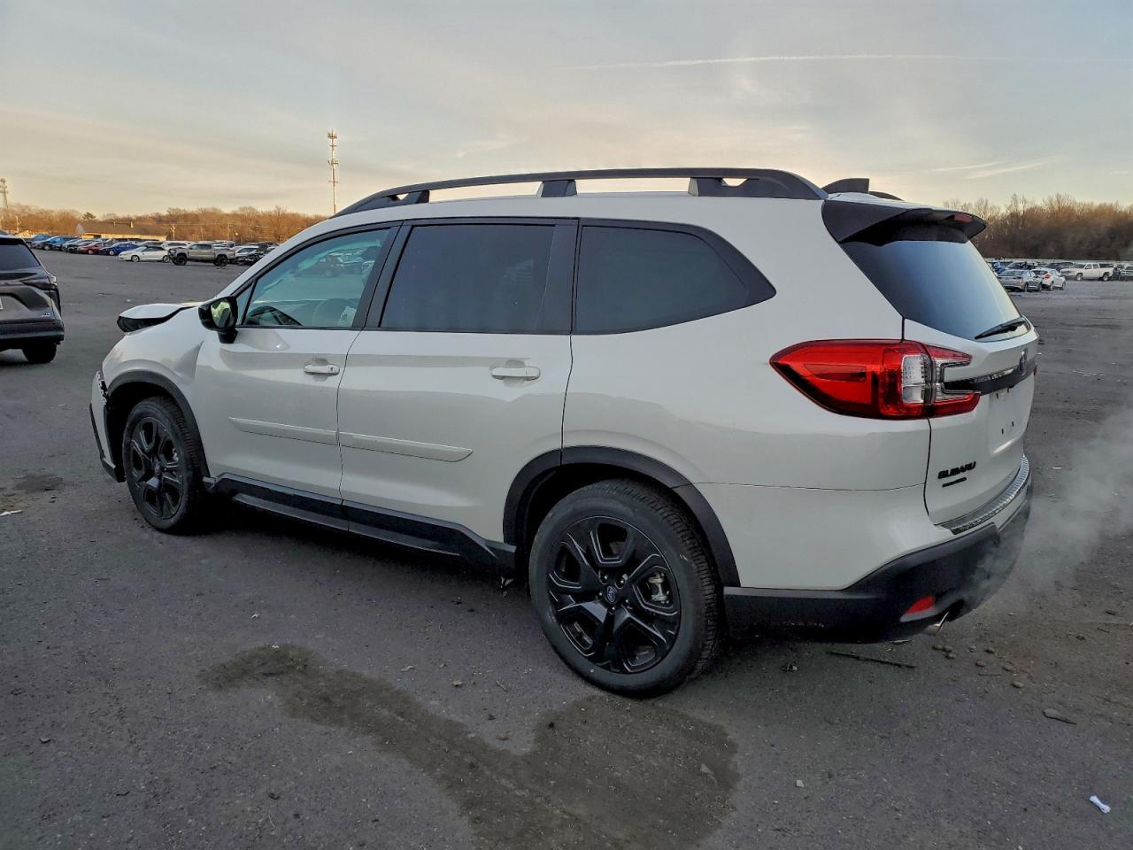 2025 Subaru Ascent Onyx Touring - Фото 2