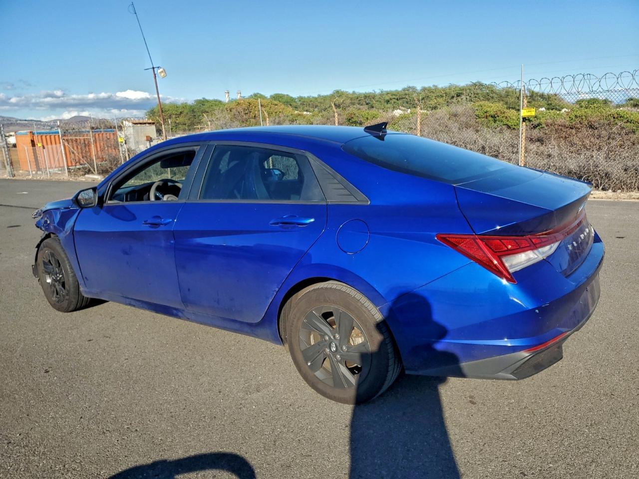 2023 Hyundai Elantra Blue - Фото 2
