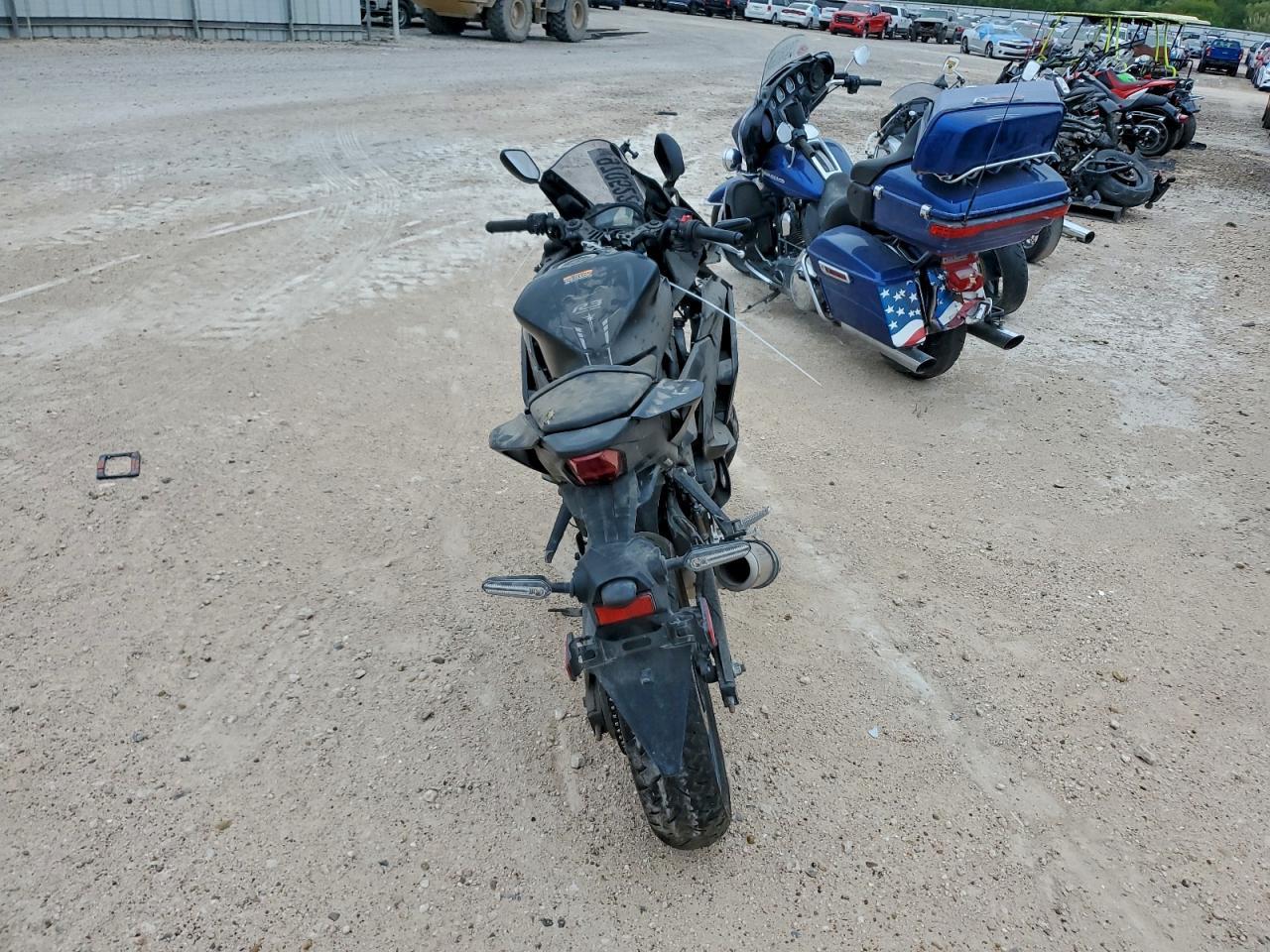 2025 Yamaha Yfz320 A - Фото 4